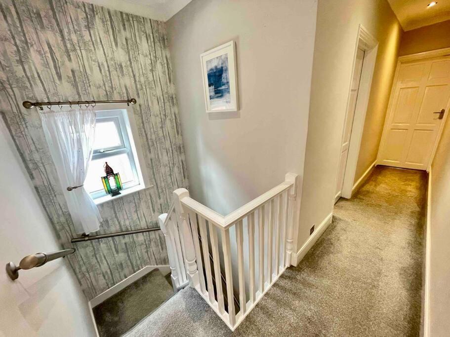 Portsmouth Urban Haven Apartment Bagian luar foto