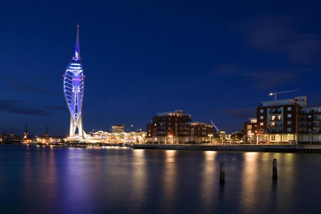 Portsmouth Urban Haven Apartment Bagian luar foto