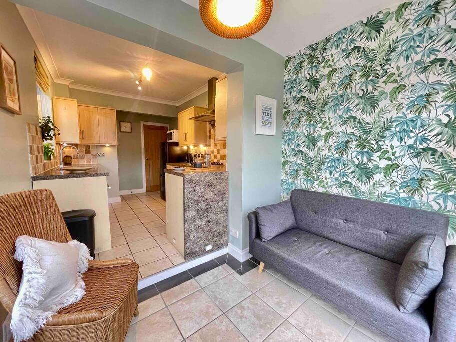 Portsmouth Urban Haven Apartment Bagian luar foto