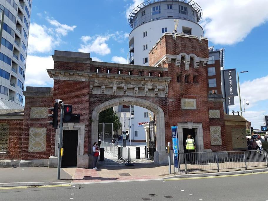 Portsmouth Urban Haven Apartment Bagian luar foto