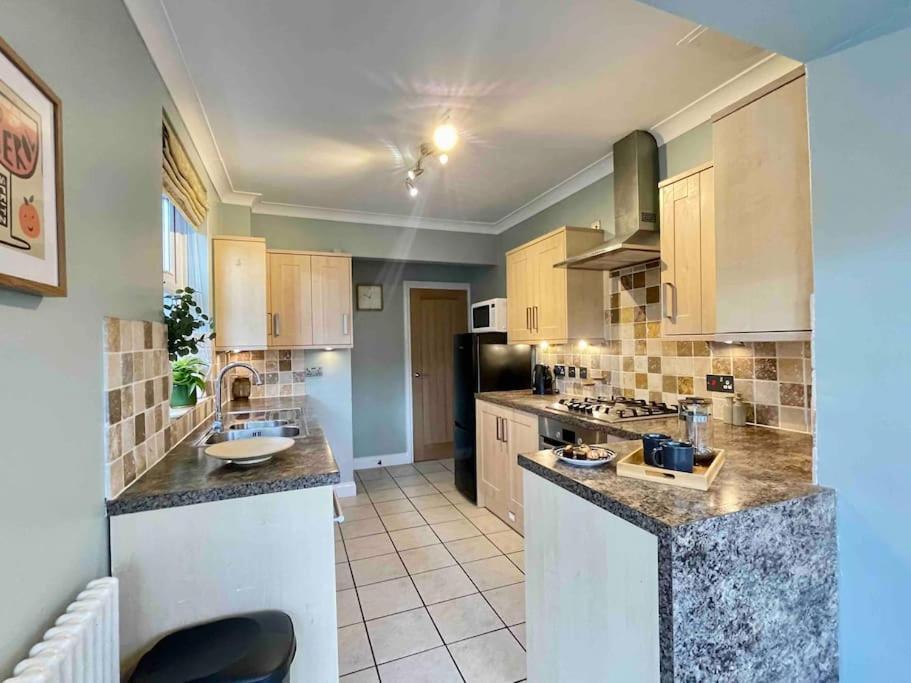 Portsmouth Urban Haven Apartment Bagian luar foto